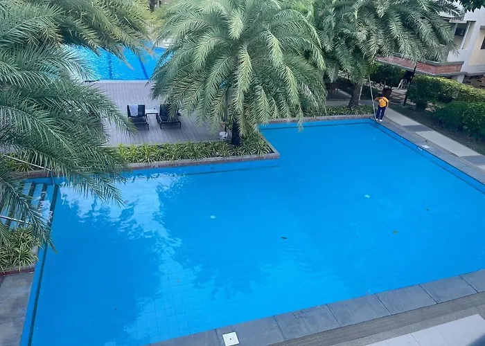 Acacia Estates' The Getaway Taguig, Evergreen Manila