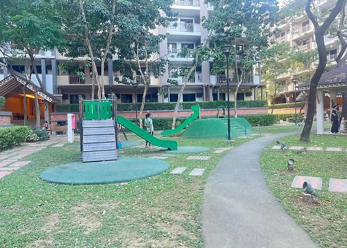 Acacia Estates' The Getaway Taguig, Evergreen Apartment